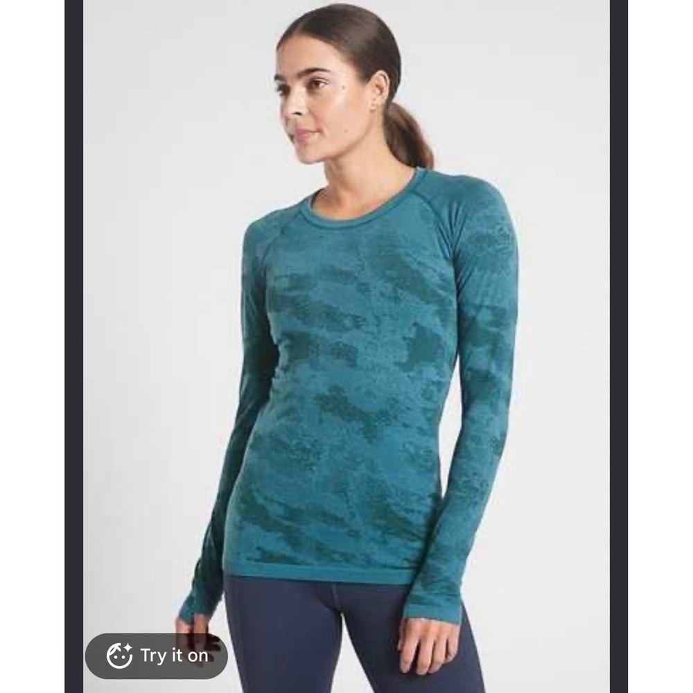 Athleta Momentum Camo Long Sleeve Teal Blue Seamless Workout Top Large